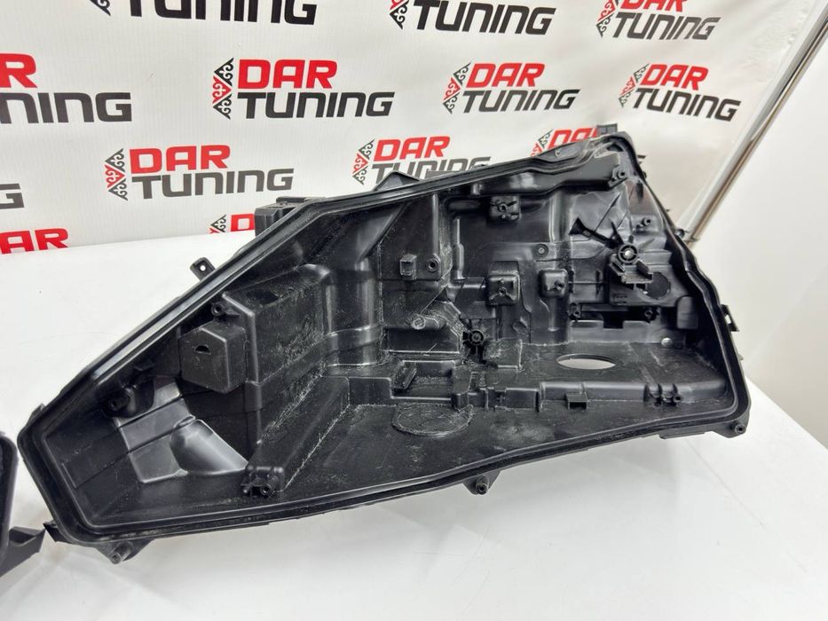 Крышка фары Lexus LX570