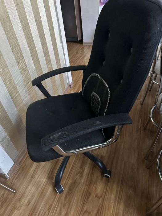 Продам кресло компьютерное