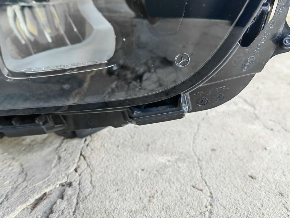 Фар Mercedes W247 B-Classa LED десен / Фар Мерцедес W247 Б-класа Оригинален