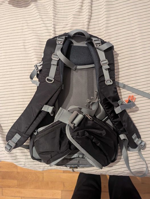 Rucsacul Royal Mountain stare nou