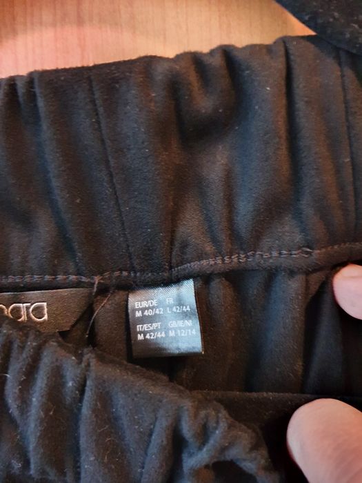 Fusta neagra imitatie piele de căprioară