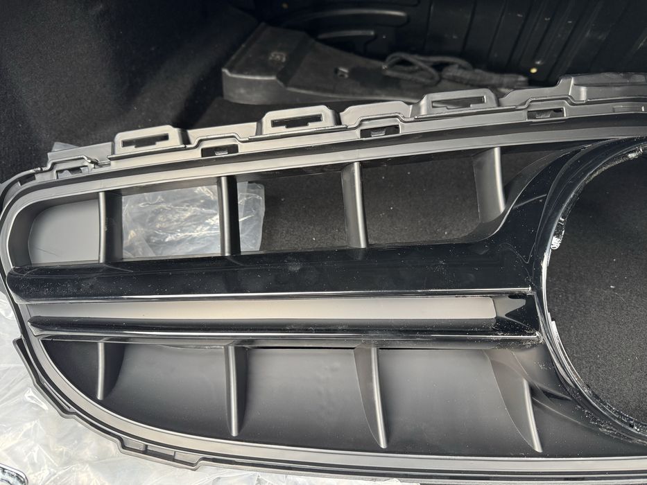 Grila Mercedes C class W205