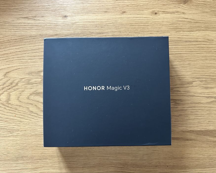 Vand/Schimb Honor Magic V3 reddish brown