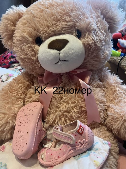 Пантофи 22н.,23н.  7€чифт