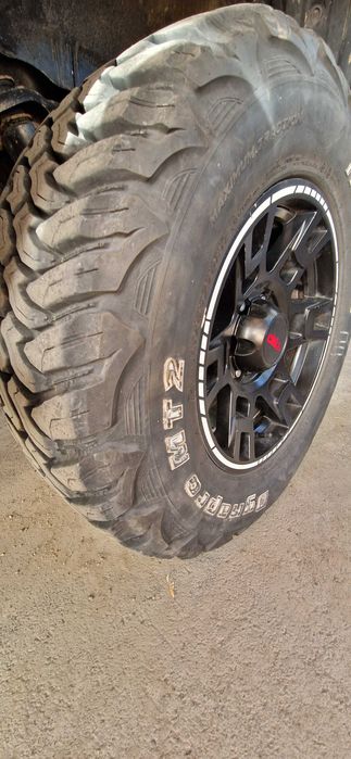 Шины М\Т  Хенкук! 265\70\17