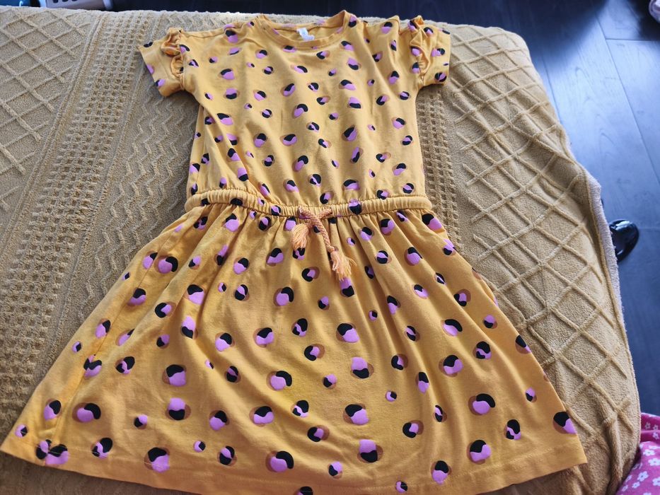 Rochii marimea 110-116 lc wakiki