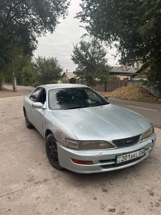 Toyota carina ed