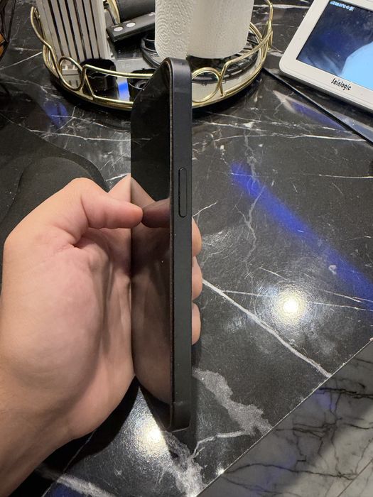 Iphone 16 e impecabil