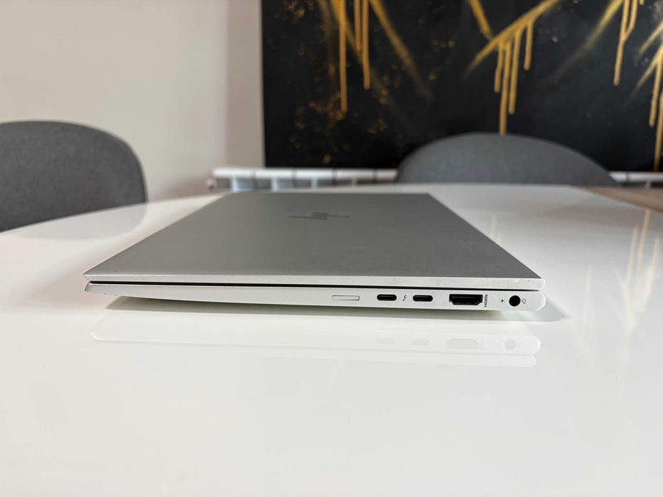 13.3 инч Бизнес Лаптоп HP EliteBook 830 G8 | i7-11865G7 | 16GB RAM | 512GB SSD | Face ID | ТОП състояние