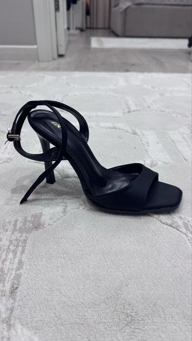 Продаю самые элегантные босоножки ZARA