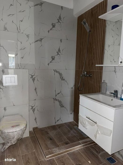 2 camere decomandat str Biruintei 67 mp