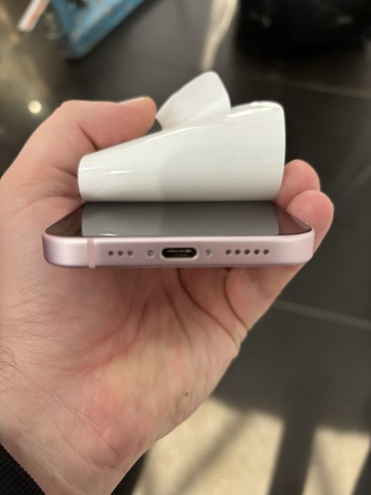 Iphone 15. 128 GB