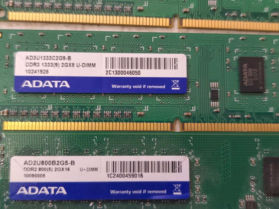 Продавам 24 броя RAM памет 2Gb DDR3