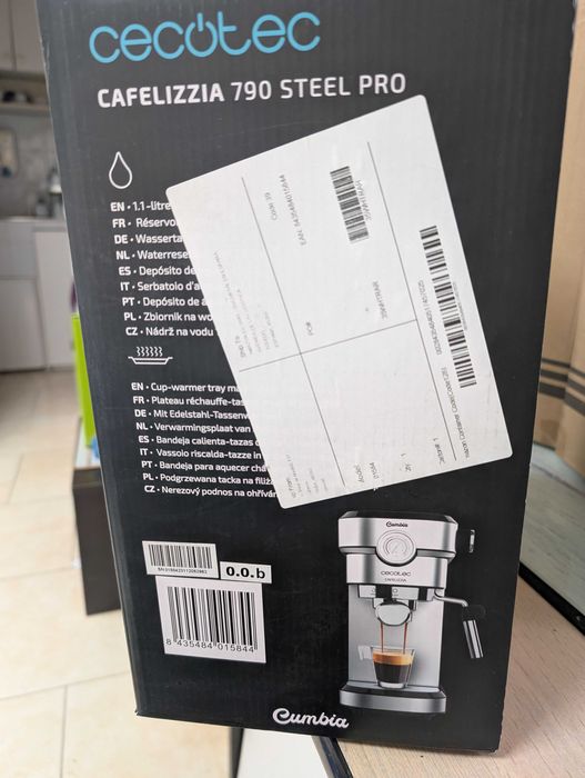 Еспресо машина Cecotec Cafelizzia 790