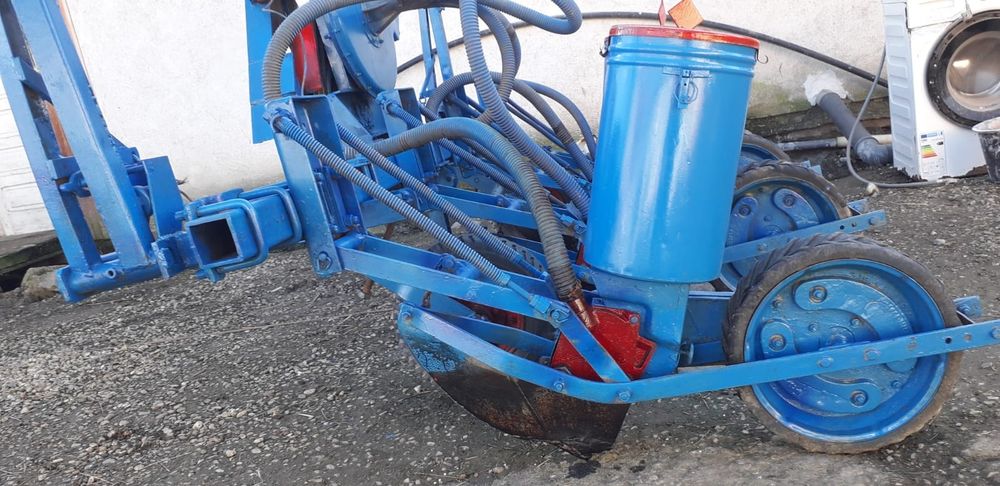 Vând semănătoare S.P.C 4 de Piatra Neamț