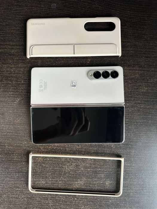 Samsung z fold 4