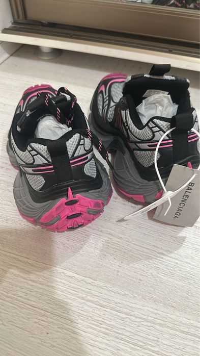 BALENCIAGA кроссовки люксовая пародия