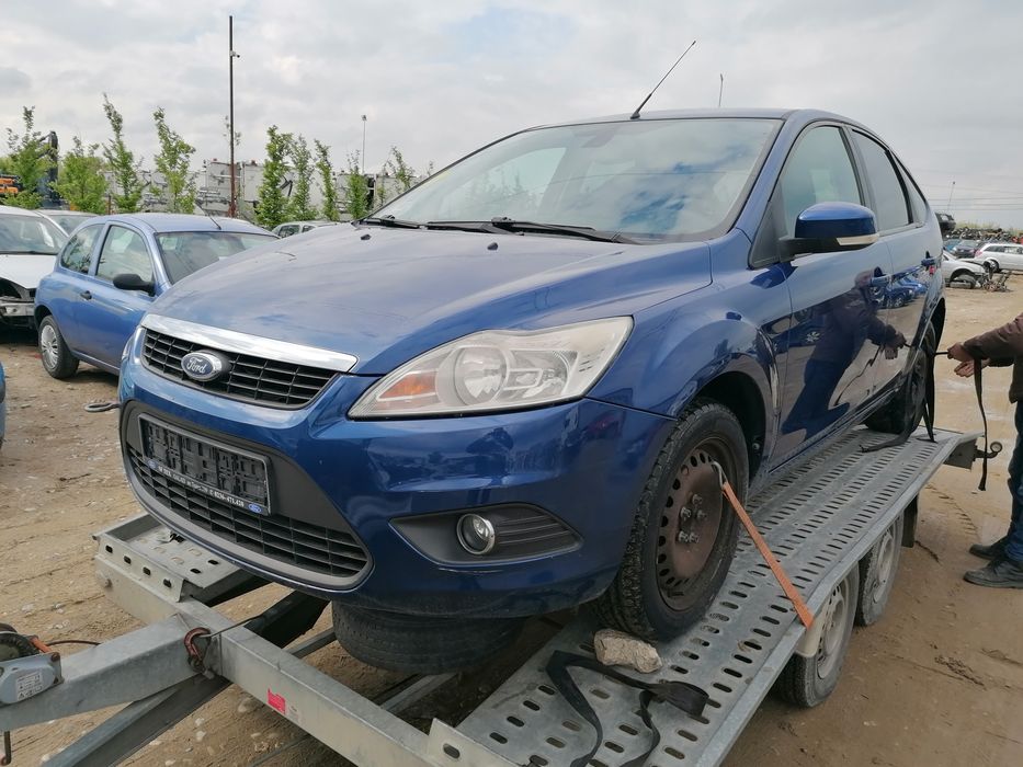 Bara capota aripa usa trager haion Ford Focus
