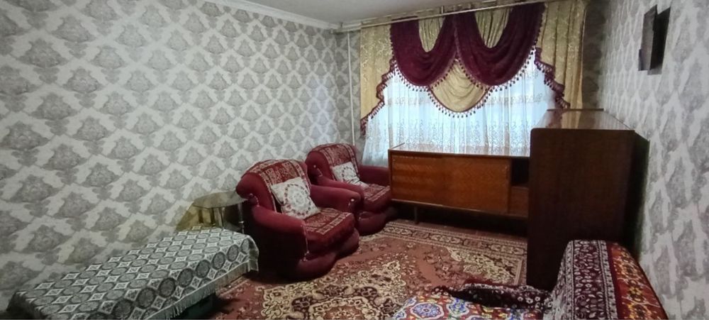 Киргили Foodcity 4/1 этаж 1 хона уй ижарага берилади