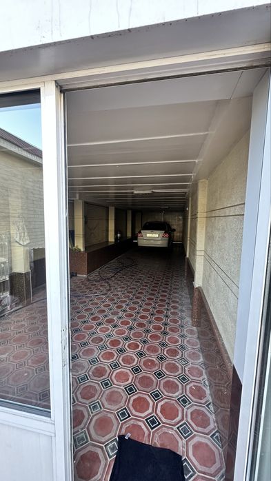 Продаётся в Думраобод, напротив школы 131 (Vosiq International School)