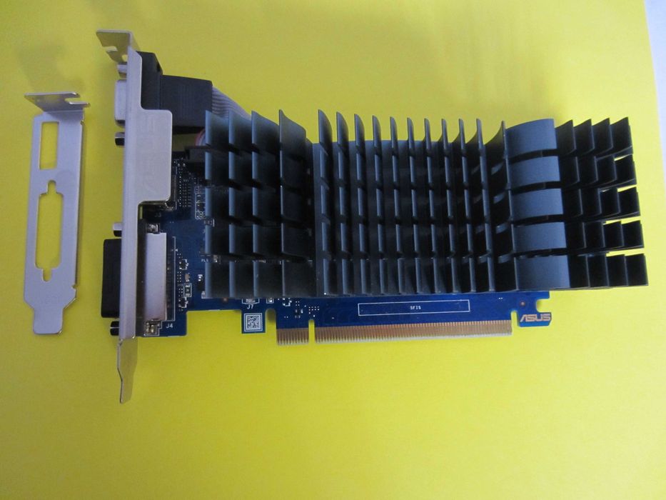 Нископрофилна видеокарта GT710 2GB