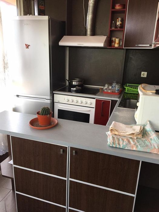 Дава се под наем Тристаен апартамент в Пловдив, Център - 84 кв.м за 433.5 € - Снимка #2