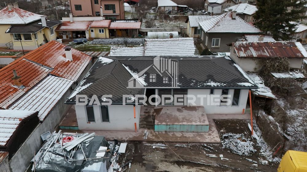 Къща в София, област-гр.Костинброд площ 125