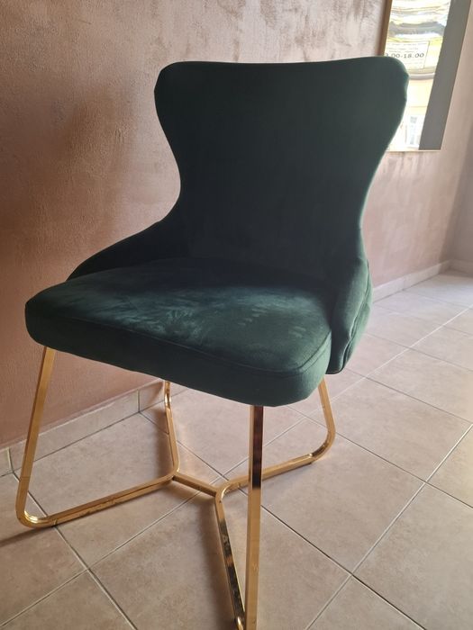 Нов плюшен фотьол Честърфийлд