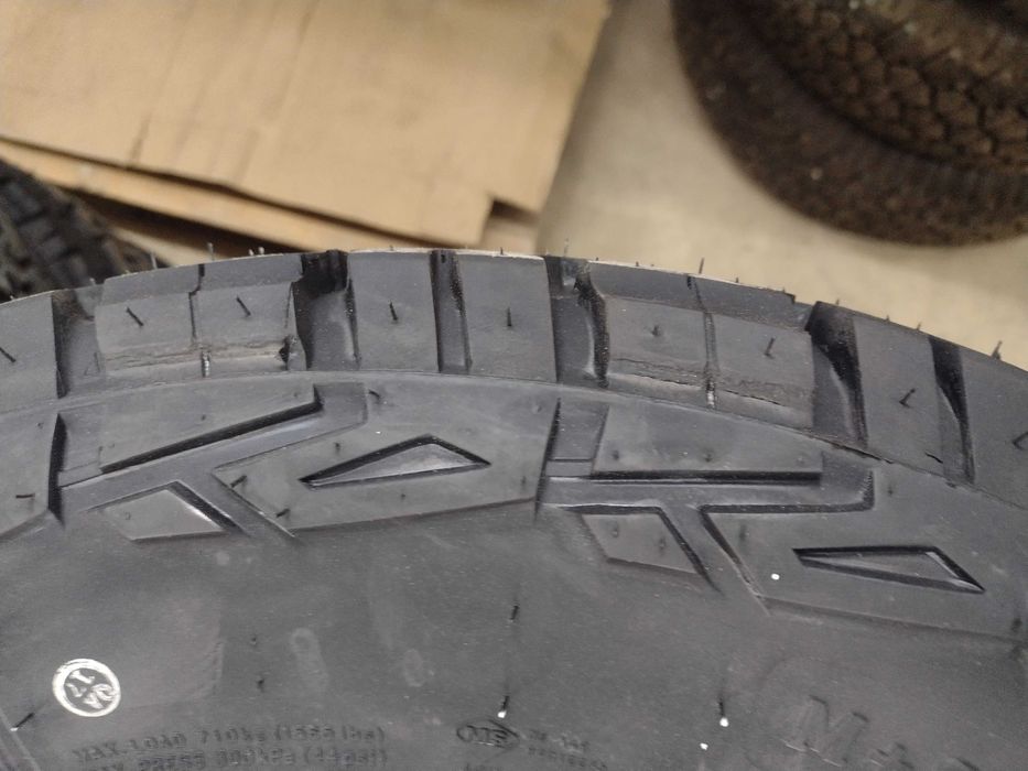 4бр.гуми всесезонни Roadcruza  205 70 15 RA1100 dot4824 цената е за бр