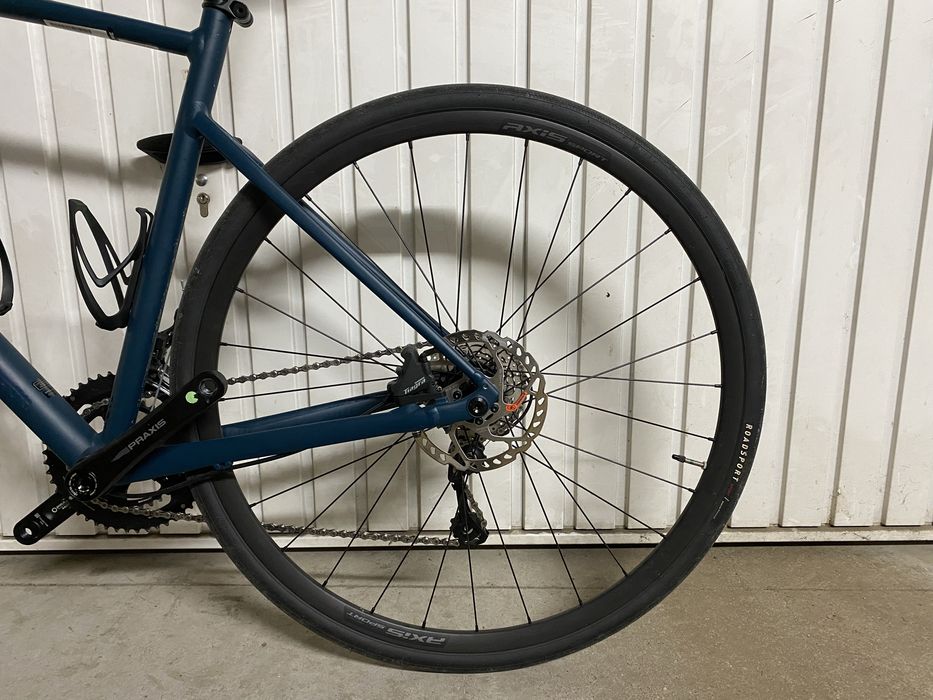 Шосеен велосипед Specilized Allez Sport Рамка 56 Shimano Tiagra