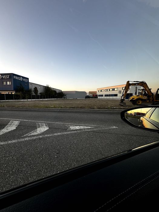 Teren industrial de inchirat ( DUNCA )