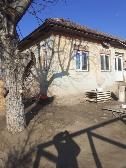 Casa de vanzare OSTROVENI URGENT