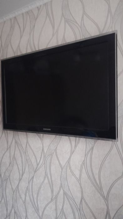 Продам телевизор
