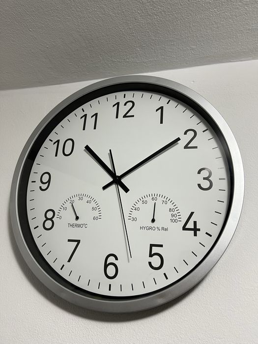 Ceas mare cu indictor termometru si umiditate