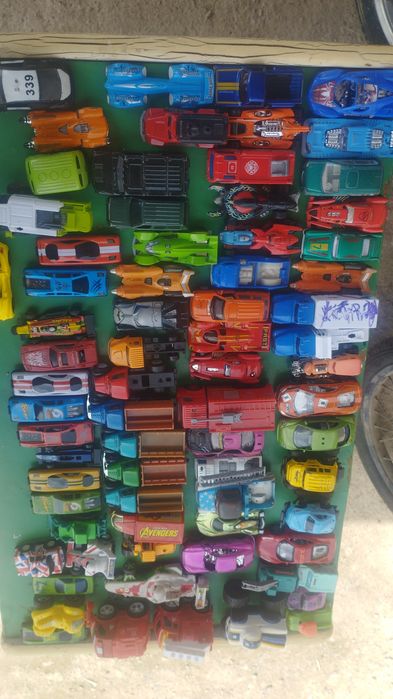 Машинки детские б/у