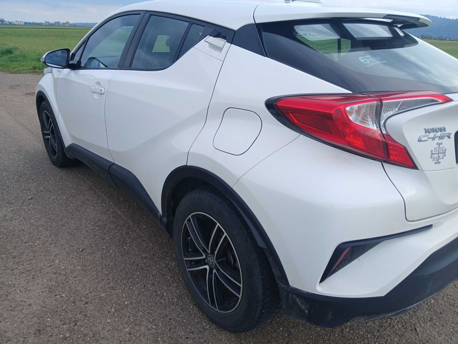 TOYOTA C-HR 2018 — imagine 4
