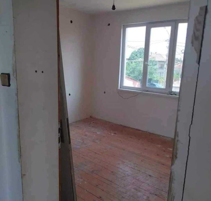 Продава се Къща в с. Чепинци, Област София-град - 210 кв.м за 881 €/кв.м - Снимка #5