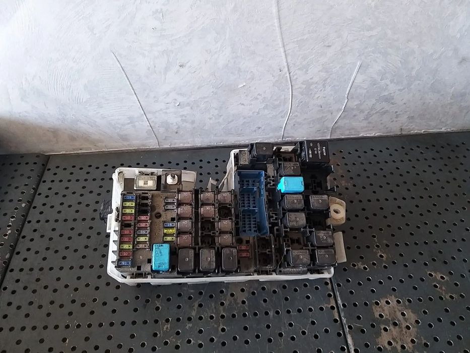 Panou tablou sigurante 1.8 b mazda 5