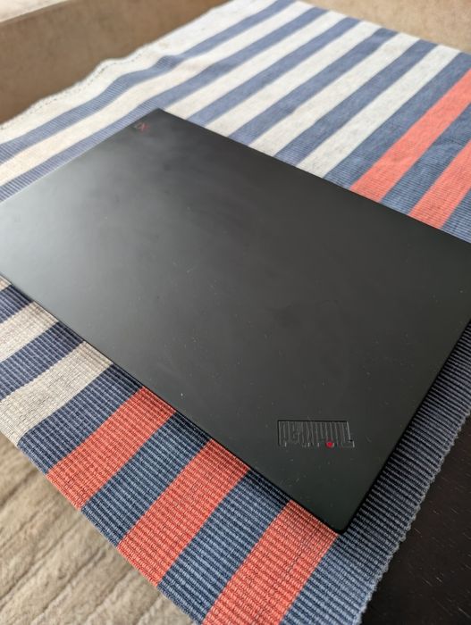 Lenovo Carbon X1  6th gen I5 / 8 ram / 256 nvme