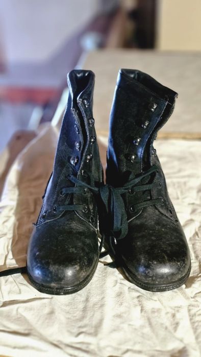 Камуфлажни шуби, ризи, панталони, шапки, тениски