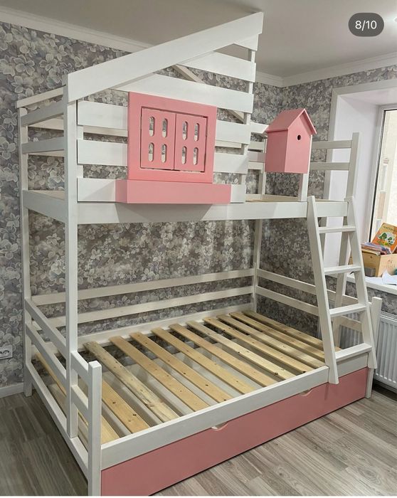 Продам двухярусную кровать