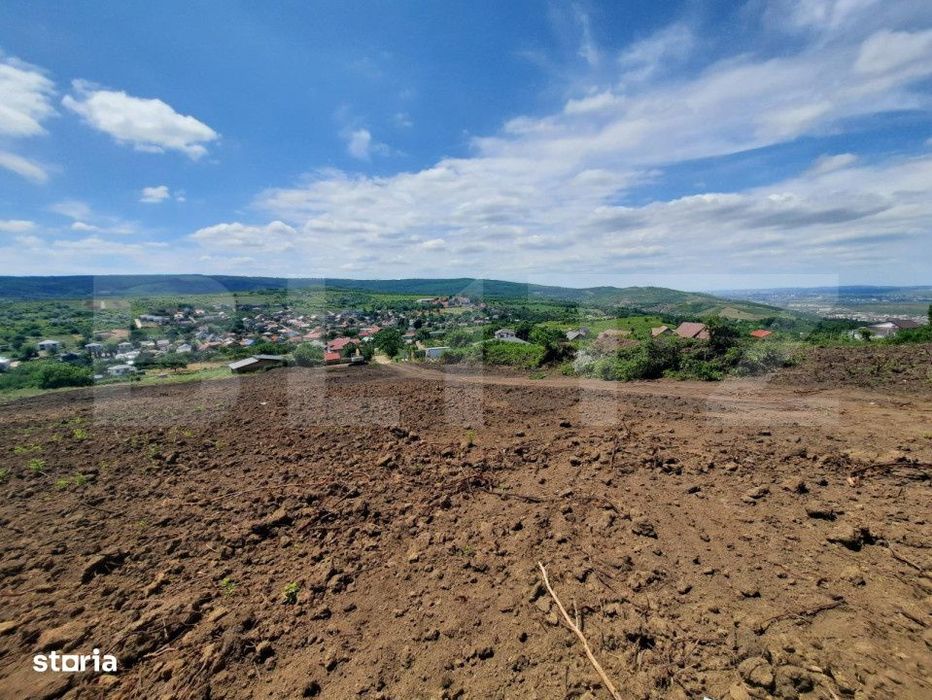 Teren intravilan de 575 mp, priveliste spre oras, Tomesti
