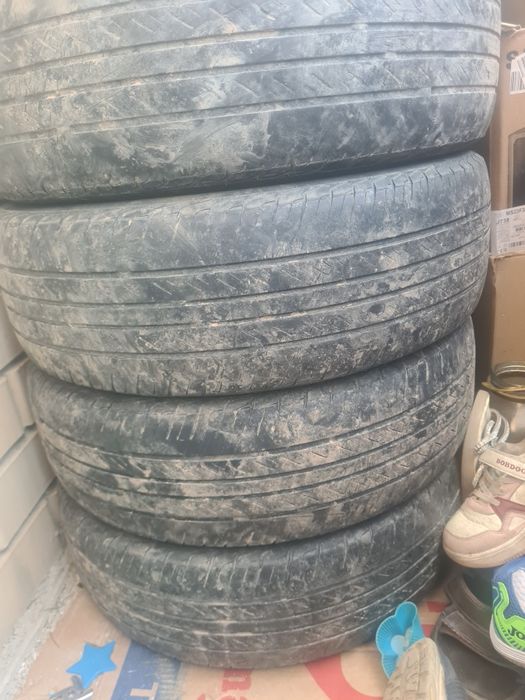 Продам резину комплект