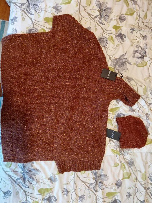 Дамско Зимно Пончо и Зимна Шапка