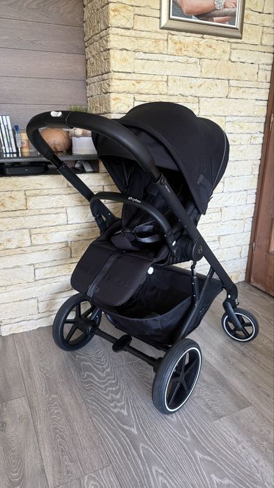 Бебешка количка Cybex Balios S Lux Moon Black 2025