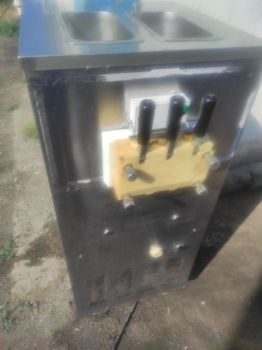 Продам Мороженое аппарат