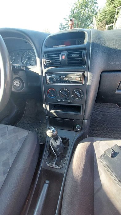 Лек Автомобил Opel Astra G