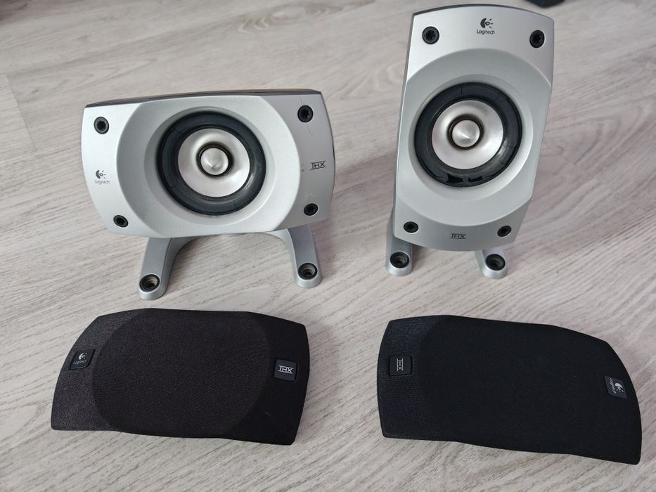 Sateliți Logitech z5500