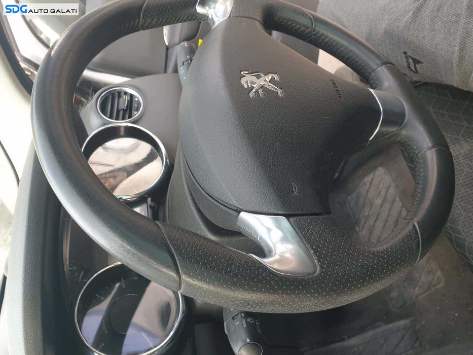 Volan Piele 3 Spite Fara Airbag Peugeot 3008 1.6 HDI 2009 - 2016 [Q3298]