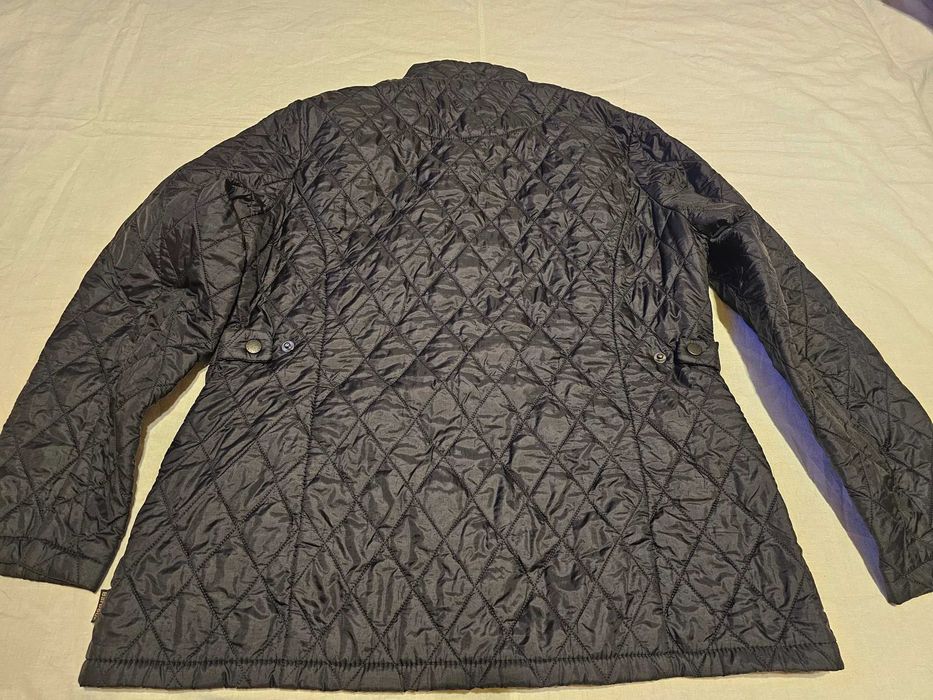 Geaca iarna dama Barbour matlasat marime 40 M  stare impecabila